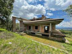 Foto Villa in Vendita, pi di 6 Locali, 4 Camere, 530 mq (ARPINO COLL