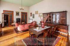 Foto Villa in Vendita, pi di 6 Locali, 410 mq, Scorz