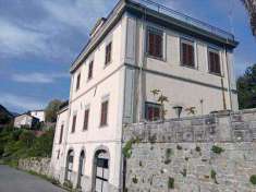 Foto Villa in Vendita, pi di 6 Locali, 420 mq (Fivizzano)