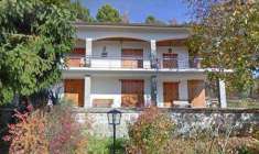 Foto Villa in Vendita, pi di 6 Locali, 457 mq, Marliana