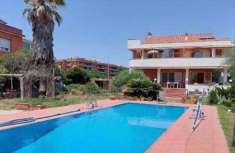 Foto Villa in Vendita, pi di 6 Locali, 458 mq, Roma (Ostia)