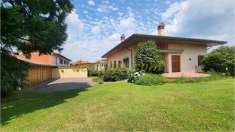 Foto Villa in Vendita, pi di 6 Locali, 460 mq, Castelletto sopra Tic