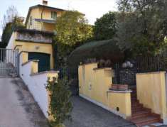 Foto Villa in Vendita, pi di 6 Locali, 484 mq, Sona