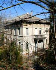 Foto Villa in Vendita, pi di 6 Locali, 489 mq, Rivergaro