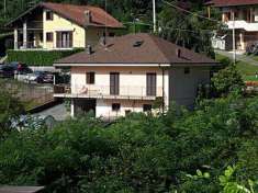 Foto Villa in Vendita, pi di 6 Locali, 5 Camere, 200 mq (VIGNONE)