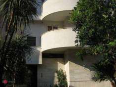 Foto Villa in Vendita, pi di 6 Locali, 5 Camere, 260 mq (TRIGGIANO)