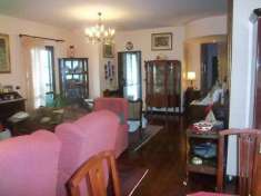 Foto Villa in Vendita, pi di 6 Locali, 5 Camere, 300 mq (AULLA CAPRI