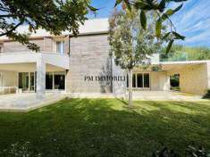 Foto Villa in Vendita, pi di 6 Locali, 5 Camere, 330 mq (FORTE DEI M