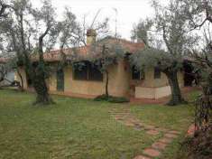 Foto Villa in Vendita, pi di 6 Locali, 5 Camere, 400 mq (IMPRUNETA)