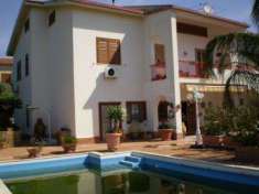 Foto Villa in Vendita, pi di 6 Locali, 5 Camere, 420 mq (SCIACCA S.