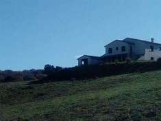 Foto Villa in Vendita, pi di 6 Locali, 5 Camere, 538 mq (MANCIANO)