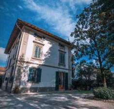 Foto Villa in Vendita, pi di 6 Locali, 500 mq (Santa Croce sull'Arn