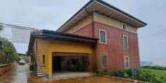 Foto Villa in Vendita, pi di 6 Locali, 509 mq, Sant'Ambrogio di Val
