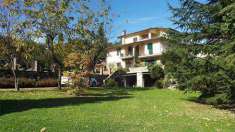 Foto Villa in Vendita, pi di 6 Locali, 510 mq, Piazza al Serchio