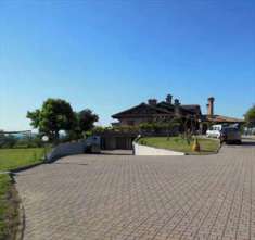Foto Villa in Vendita, pi di 6 Locali, 511 mq, Zola Predosa