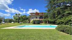 Foto Villa in Vendita, pi di 6 Locali, 540 mq, Capannori