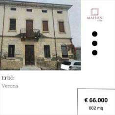 Foto Villa in Vendita, pi di 6 Locali, 540 mq, Erb