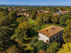 Foto Villa in Vendita, pi di 6 Locali, 560 mq, Reggio nell'Emilia (