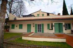 Foto Villa in Vendita, pi di 6 Locali, 590 mq (Montopoli in Val d'A