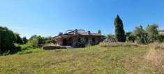 Foto Villa in Vendita, pi di 6 Locali, 593 mq, Capannori
