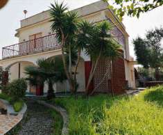 Foto Villa in Vendita, pi di 6 Locali, 6 Camere, 236 mq (CARINI TORR