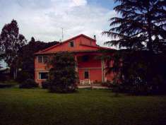 Foto Villa in Vendita, pi di 6 Locali, 6 Camere, 422 mq (ROMA GIUSTI