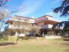 Foto Villa in Vendita, pi di 6 Locali, 6 Camere, 450 mq (CASTELLINA
