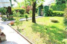 Foto Villa in Vendita, pi di 6 Locali, 602 mq, Desenzano del Garda