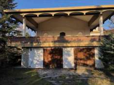 Foto Villa in Vendita, pi di 6 Locali, 637 mq, Gazzola (Rivalta)