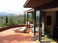 Foto Villa in Vendita, pi di 6 Locali, 750 mq (Antella)