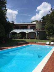 Foto Villa in Vendita, pi di 6 Locali, pi di 6 Camere, 479 mq (AREN