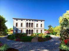 Foto Villa in Vendita (Siena)