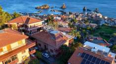 Foto Villa in vendita a Aci Castello