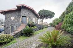 Foto Villa in vendita a Aci Sant'Antonio