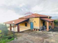 Foto Villa in vendita a Adrano