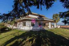 Foto Villa in vendita a Agazzano - 12 locali 700mq