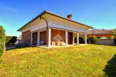Foto Villa in vendita a Agrate Brianza