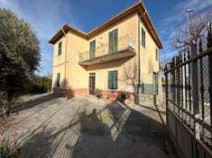 Foto Villa in vendita a Albenga - 5 locali 170mq