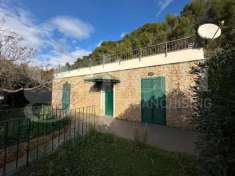 Foto Villa in vendita a Albenga - 5 locali 224mq