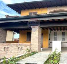 Foto Villa in vendita a Albuzzano - 4 locali 160mq
