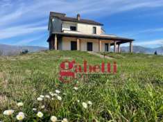 Foto Villa in vendita a Alife - 8 locali 300mq