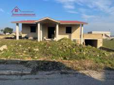 Foto Villa in vendita a Alliste - 5 locali 183mq