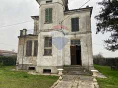 Foto Villa in vendita a Alseno - 8 locali 300mq