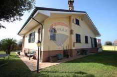 Foto Villa in vendita a Anzio - 7 locali 300mq