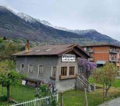 Foto Villa in vendita a Aosta