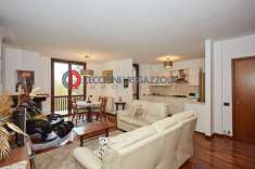 Foto Villa in vendita a Appiano Gentile