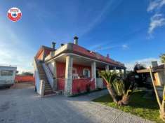 Foto Villa in vendita a Aprilia - 12 locali 450mq