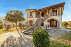 Foto Villa in vendita a Arce - 11 locali 340mq