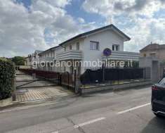 Foto Villa in Vendita a Arcore