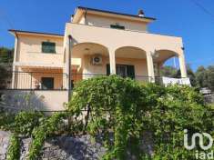 Foto Villa in vendita a Arnasco